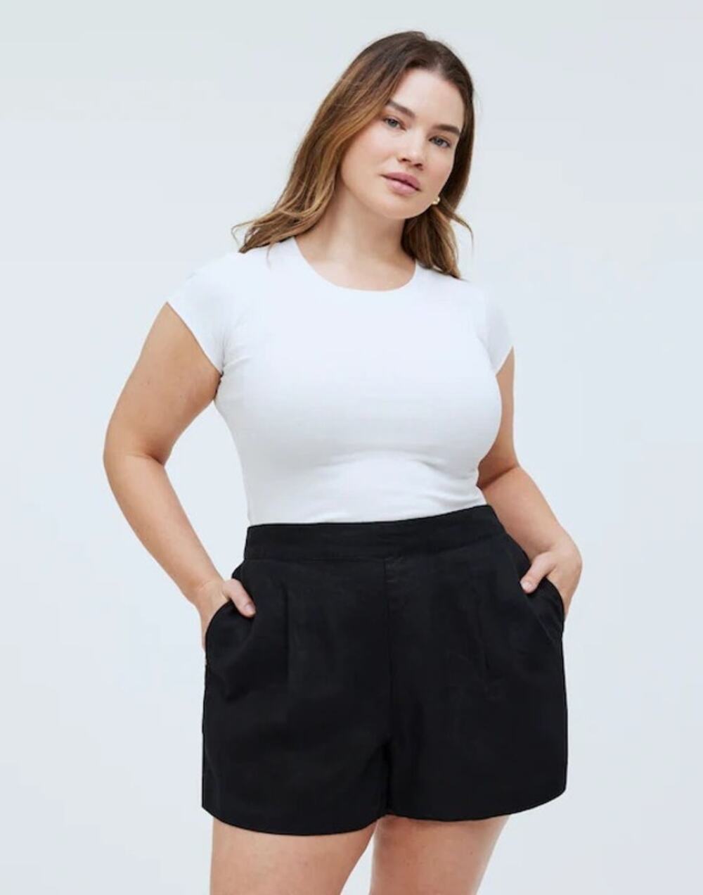 Madewell Plus Clean Pull-On Shorts in 100% Linen True Black Size 2X